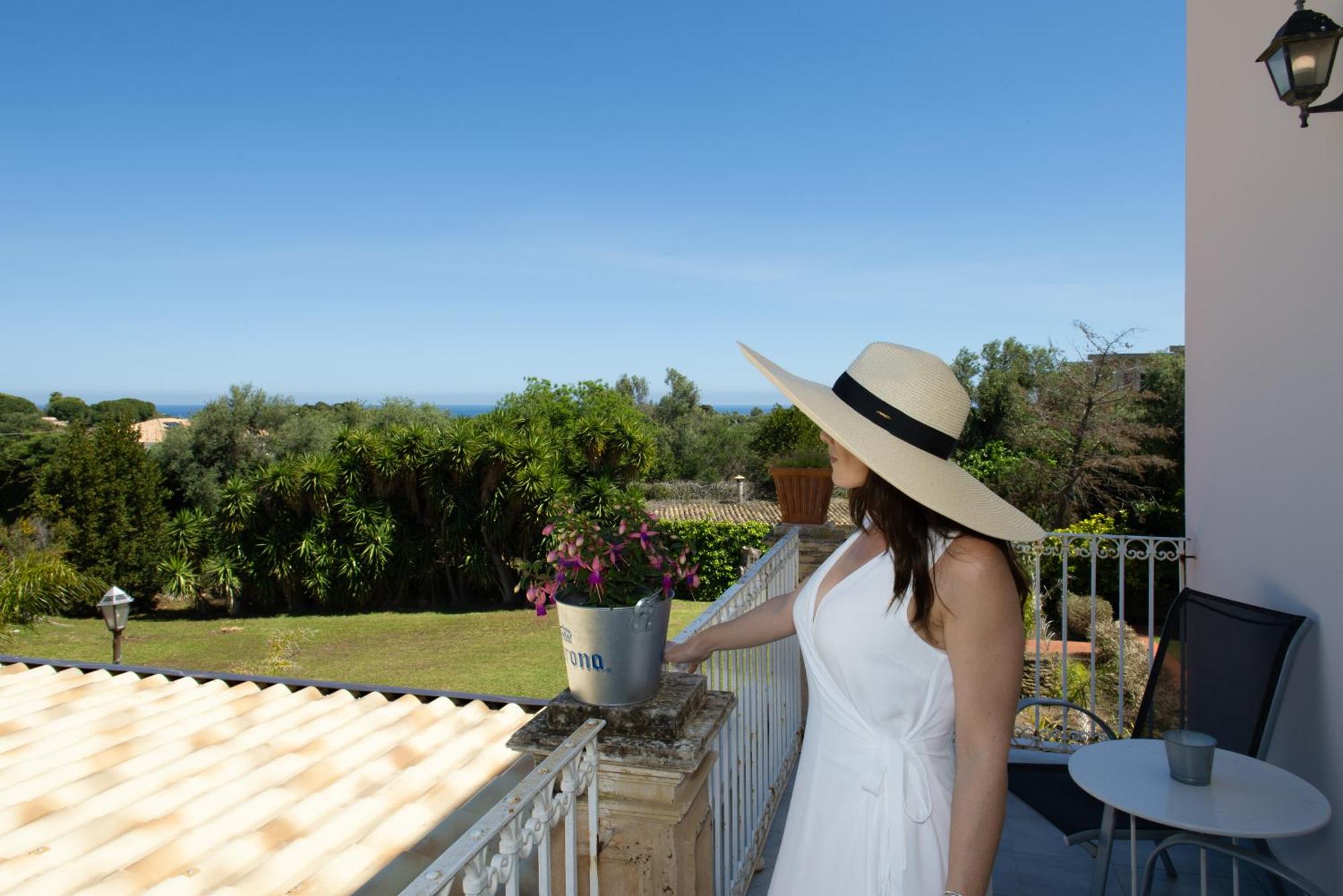 Isola Charm B&B - Pool & Nature Stay