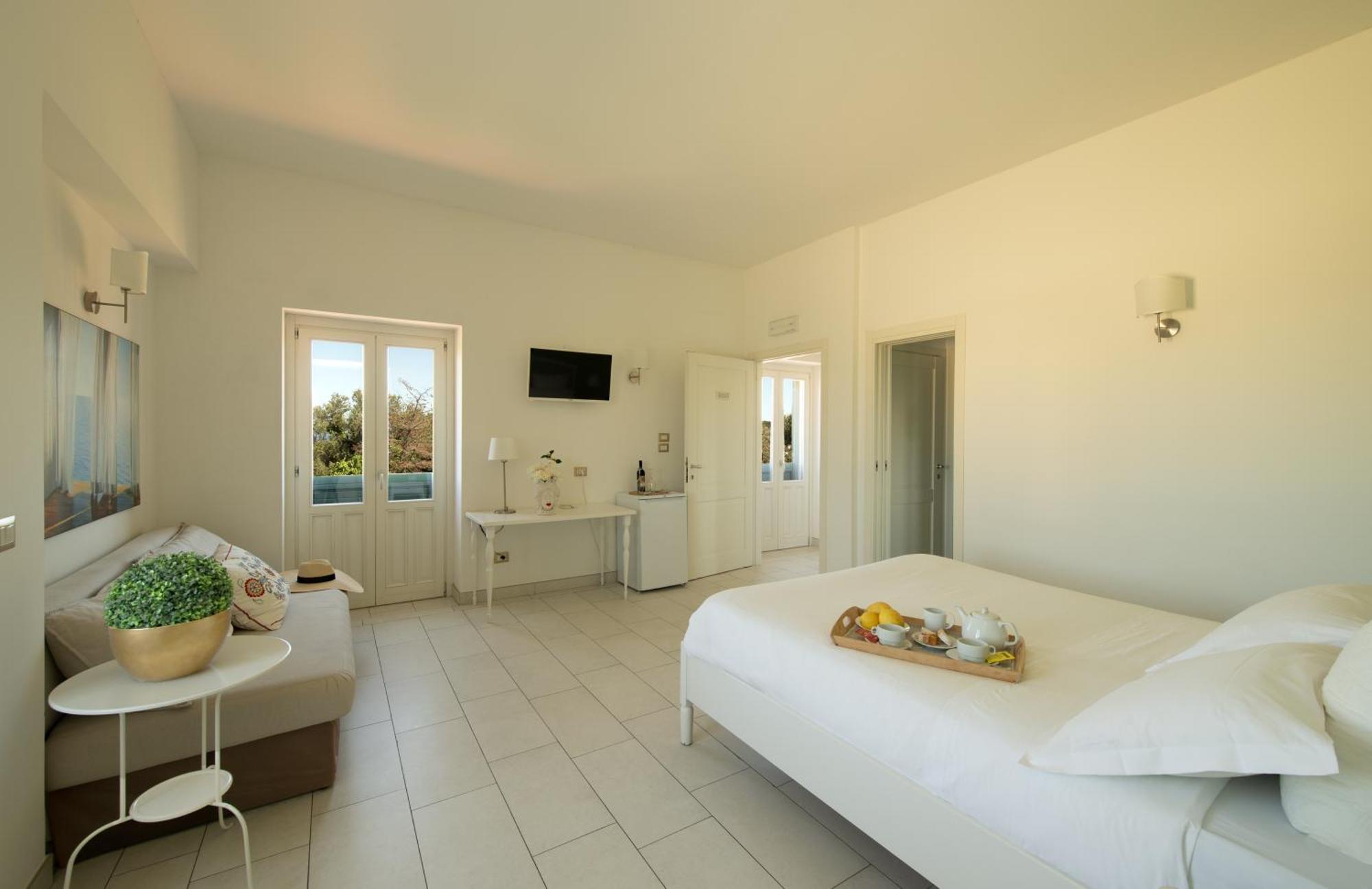 Isola Charm B&B - Pool & Nature Stay