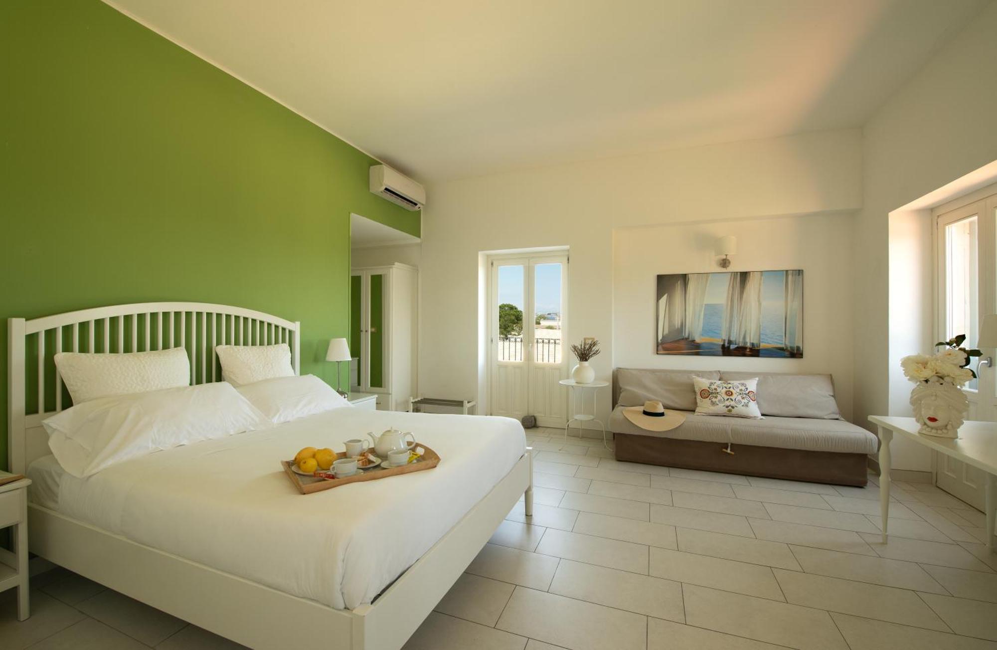 Isola Charm B&B - Pool & Nature Stay