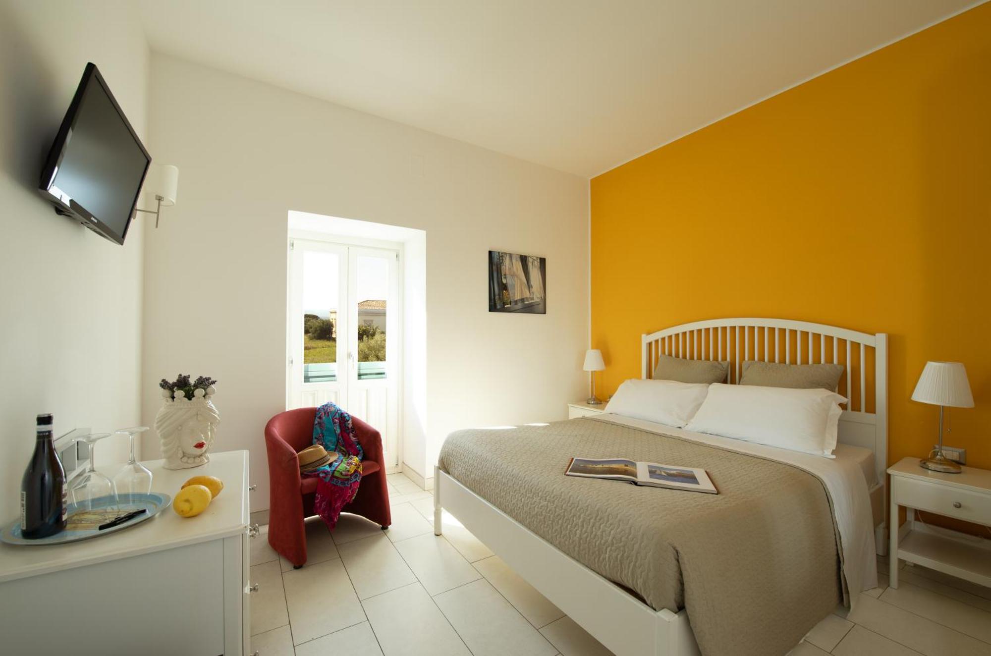 Isola Charm B&B - Pool & Nature Stay