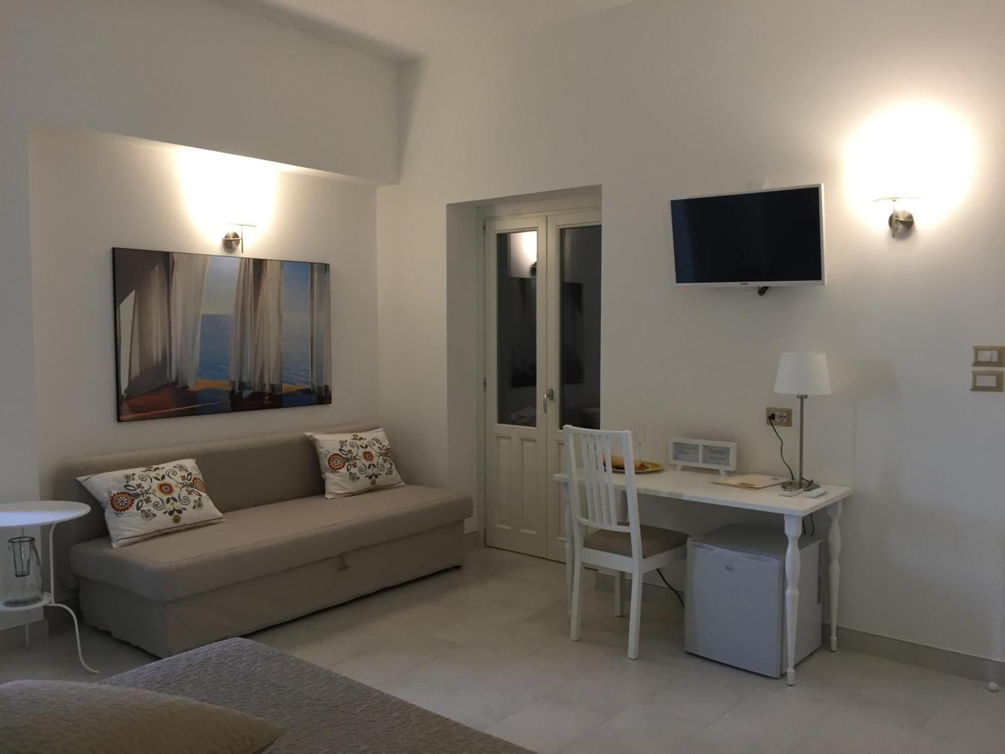 Isola Charm B&B - Pool & Nature Stay