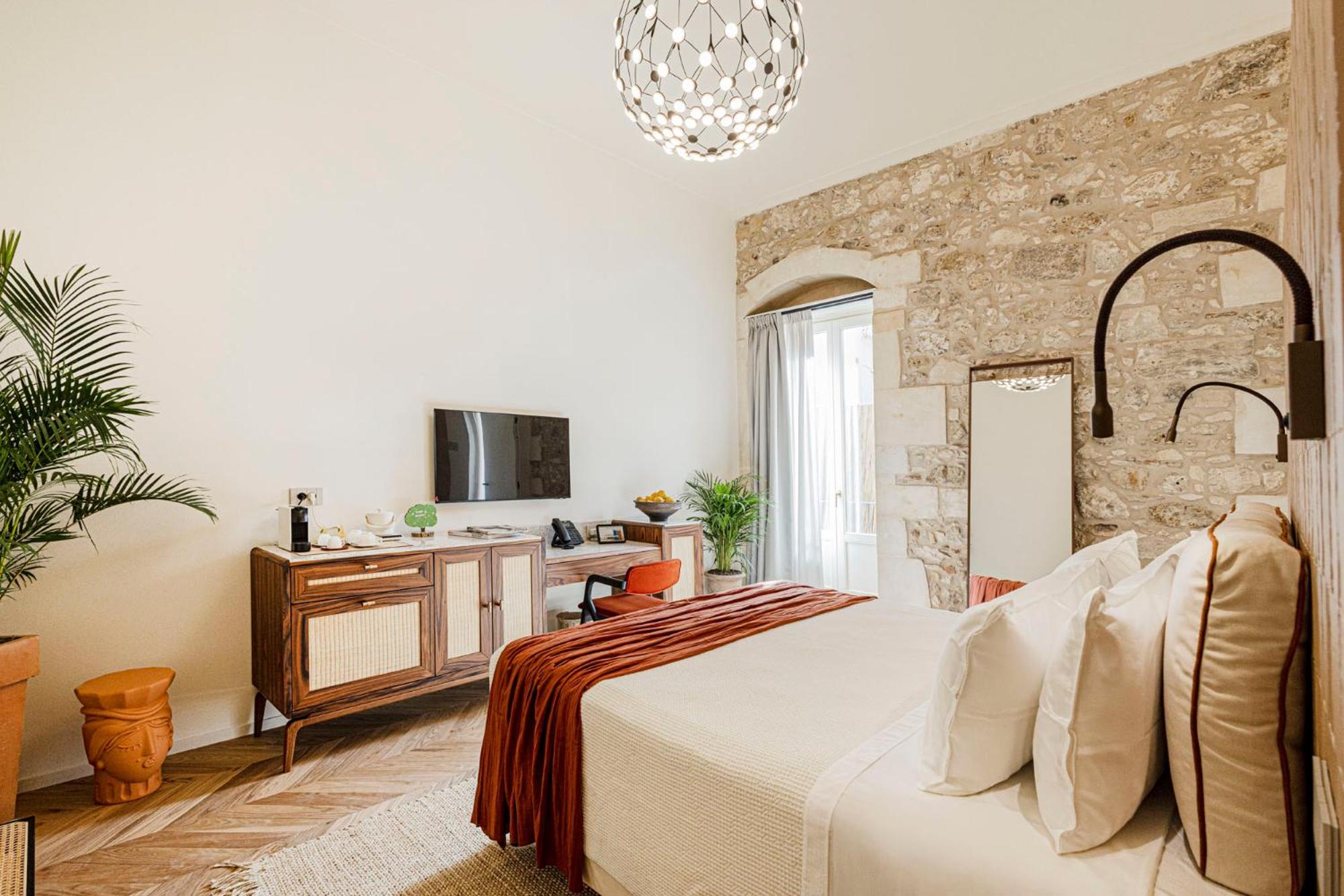 COOL DREAMS Luxury Rooms