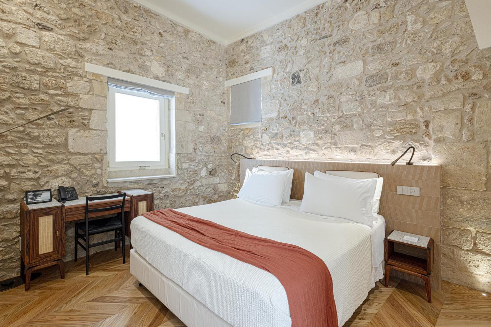 COOL DREAMS Luxury Rooms