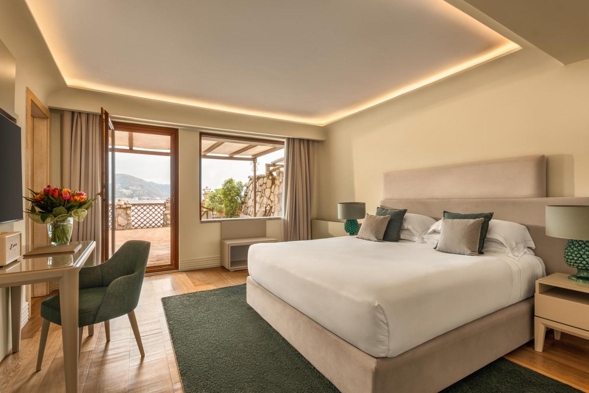 Atlantis Bay - The Leading Hotels of the World