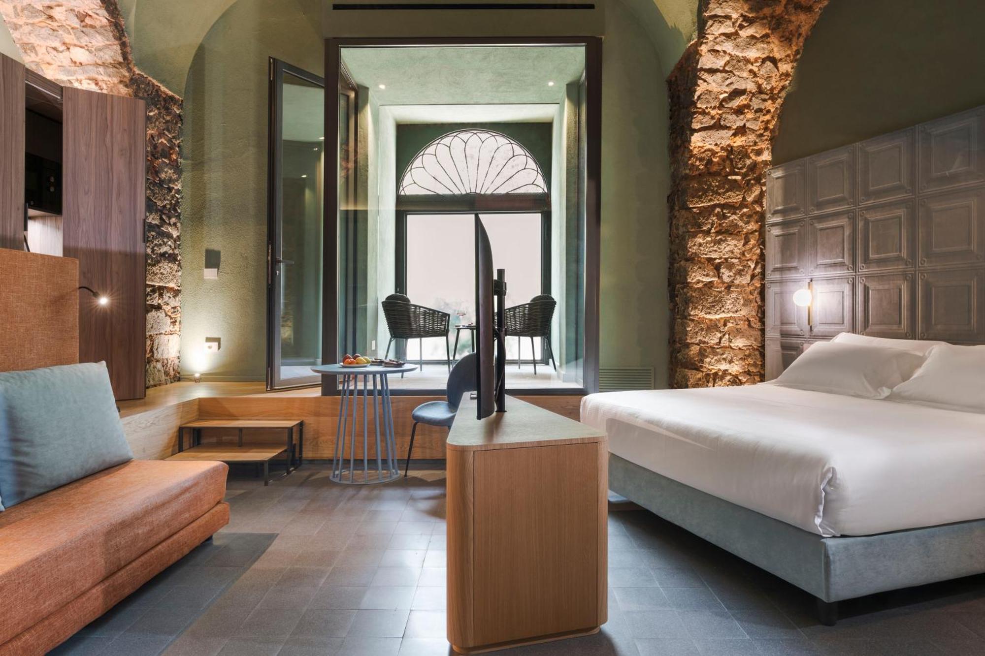 BASTIÒ PRIVATE SUITES
