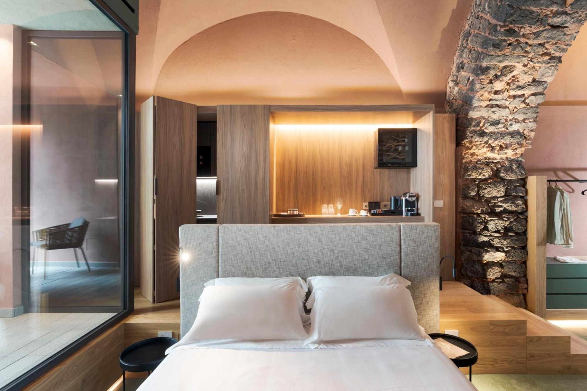 BASTIÒ PRIVATE SUITES