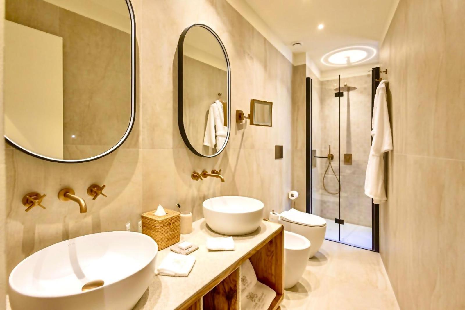 COOL DREAMS Luxury Rooms