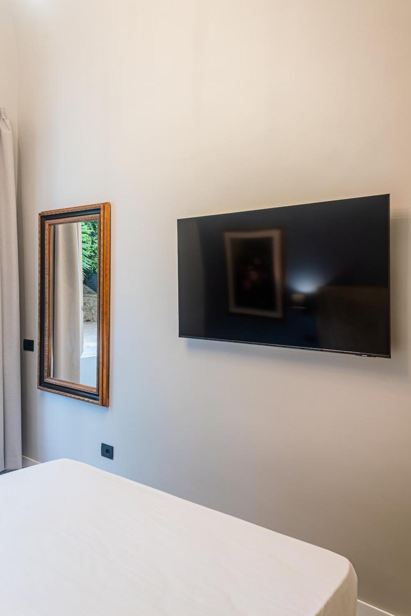 Fontana Falconieri Boutique Hotel