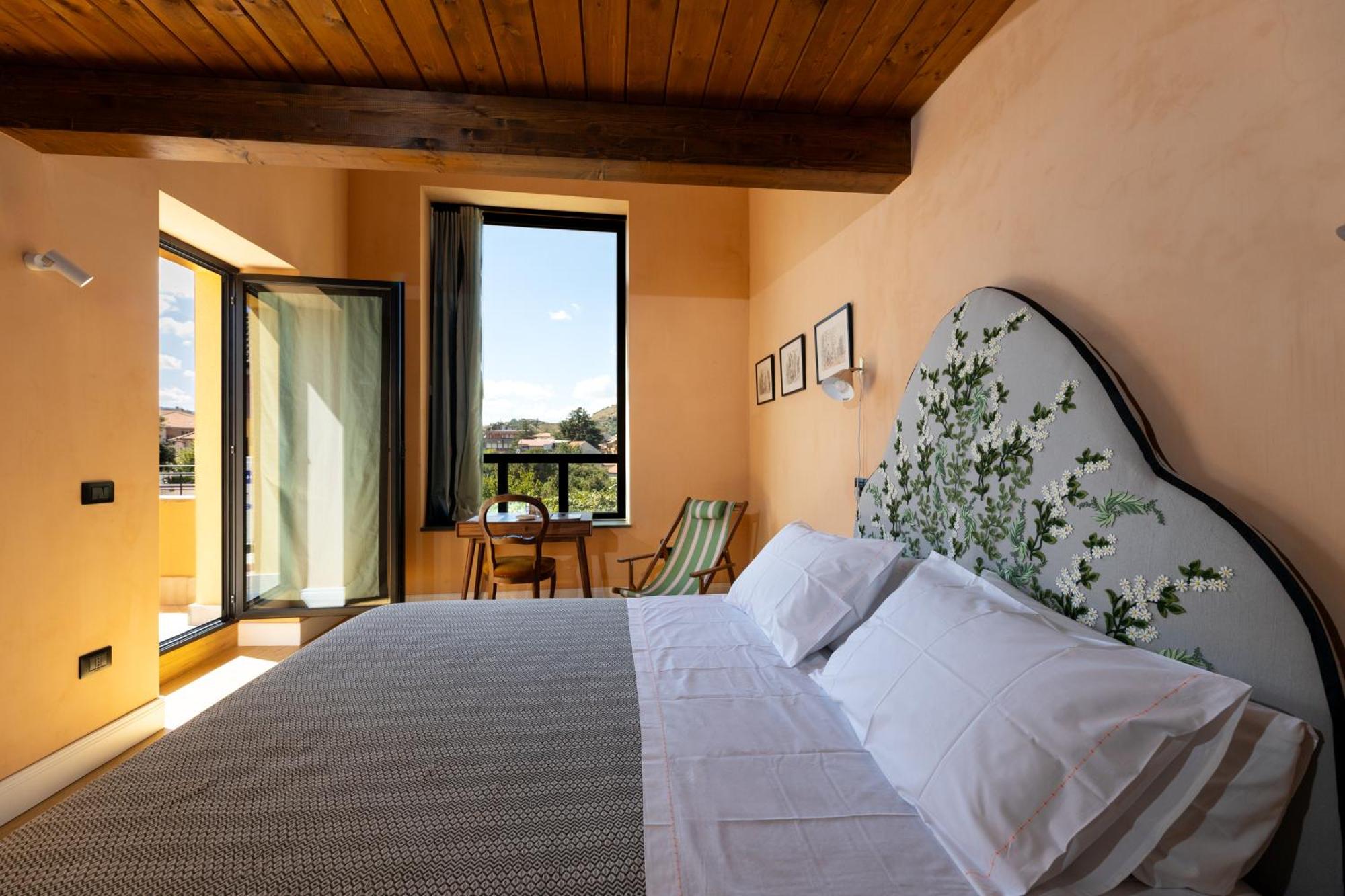 Palazzo Previtera Hotel & Restaurant