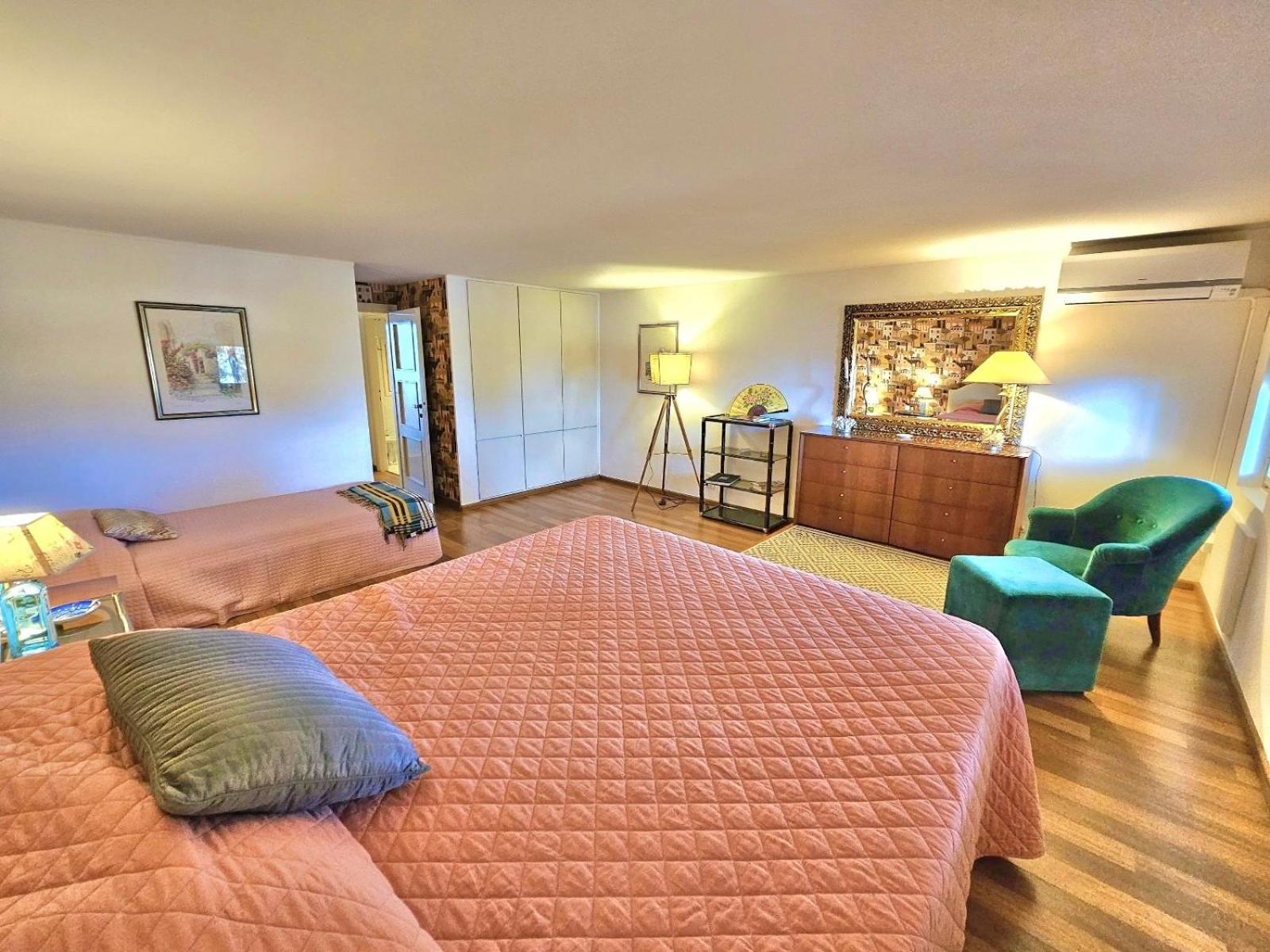 Isola Bella Infinity Suites