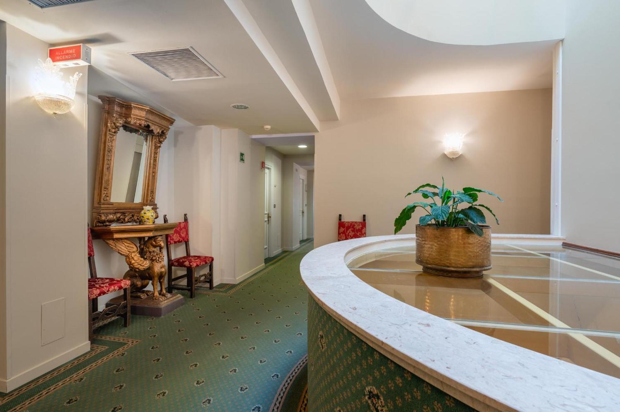 Excelsior Palace Hotel