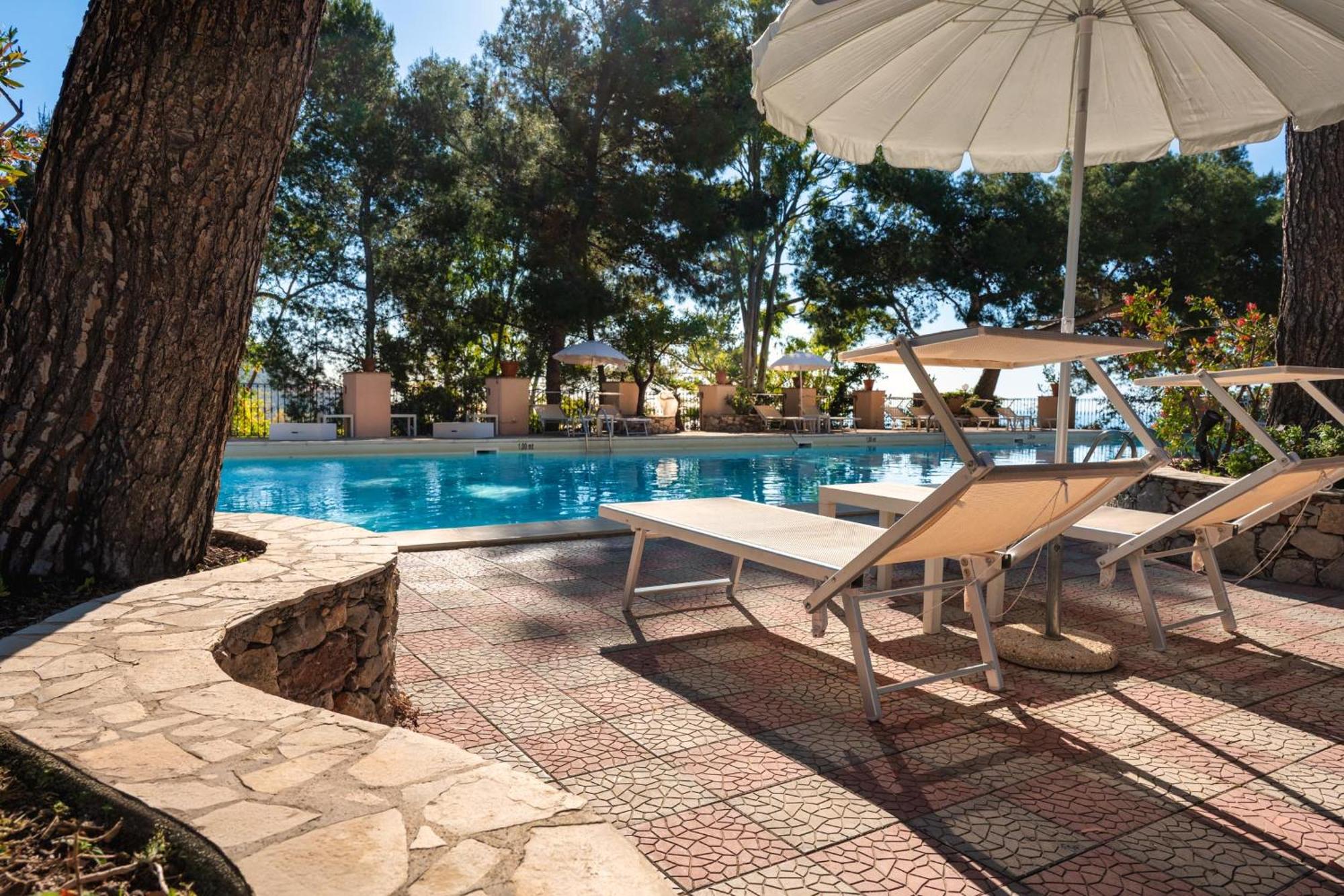 Excelsior Palace Hotel