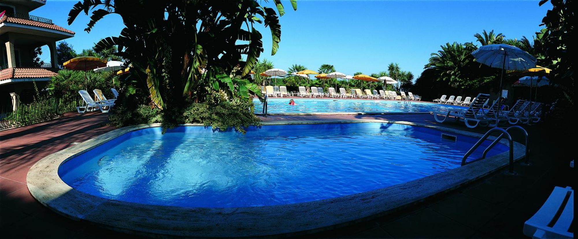 Hotel Caparena