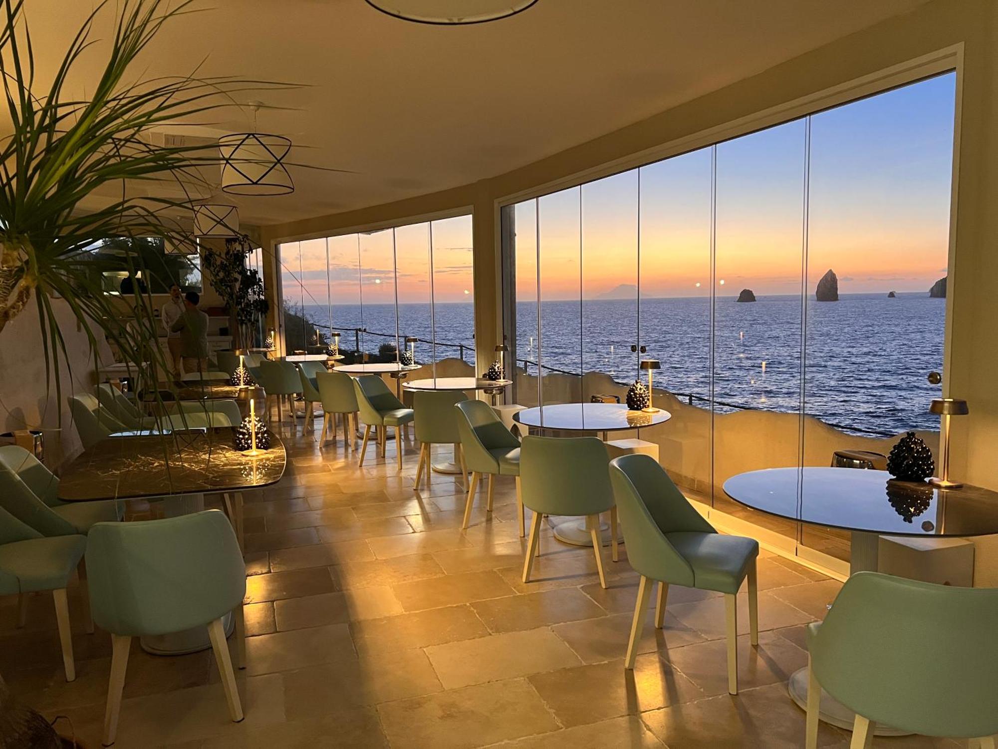 Therasia Resort Sea and SPA - The Leading Hotels of the World