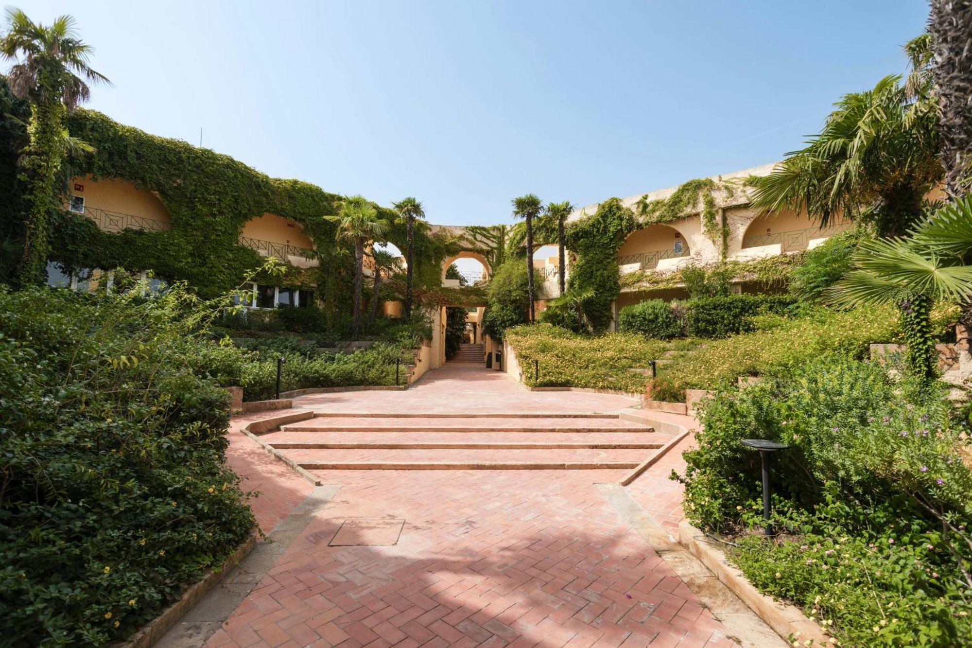 Mangia's Brucoli, Sicily, Autograph Collection