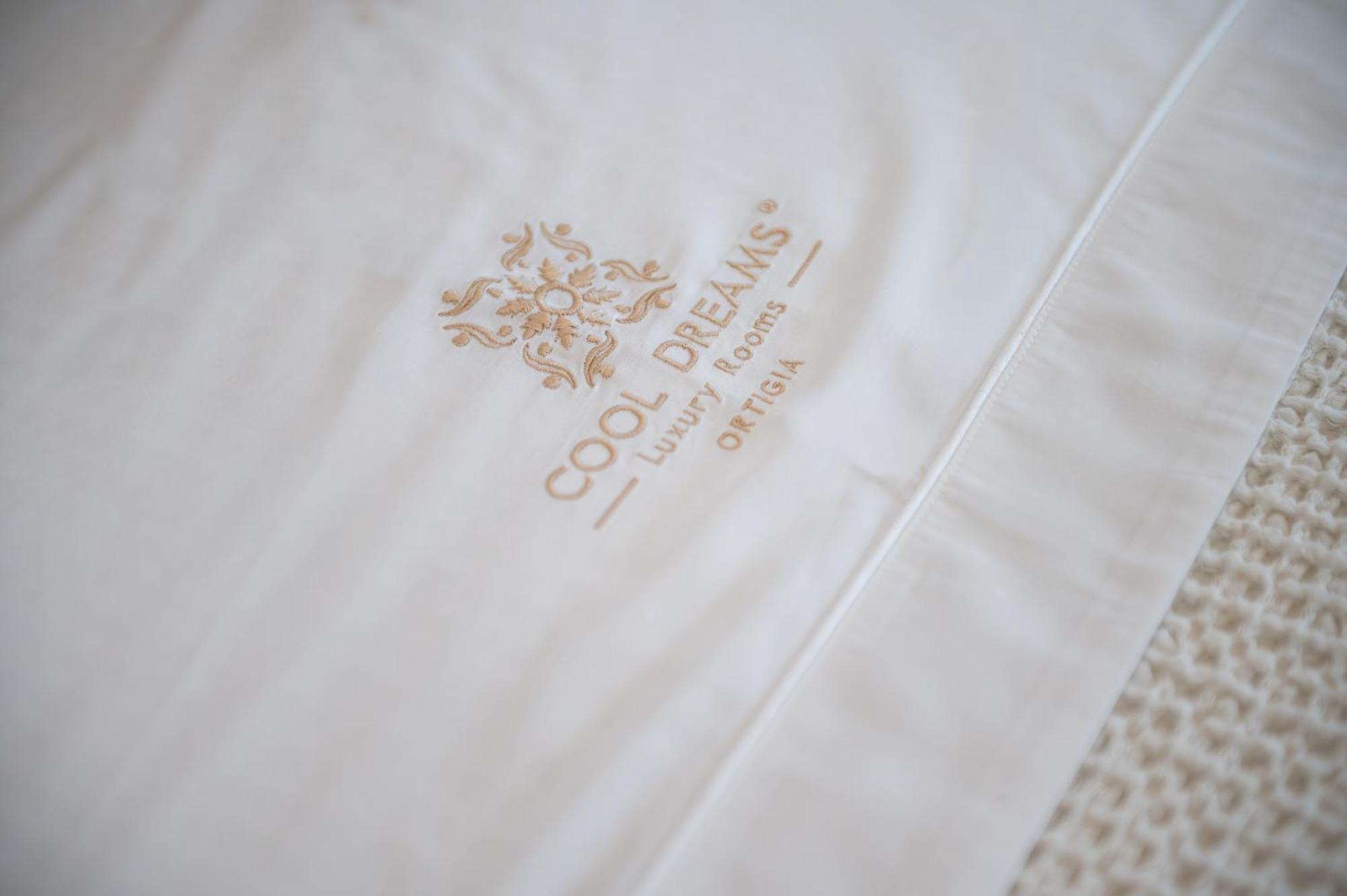 COOL DREAMS Luxury Rooms