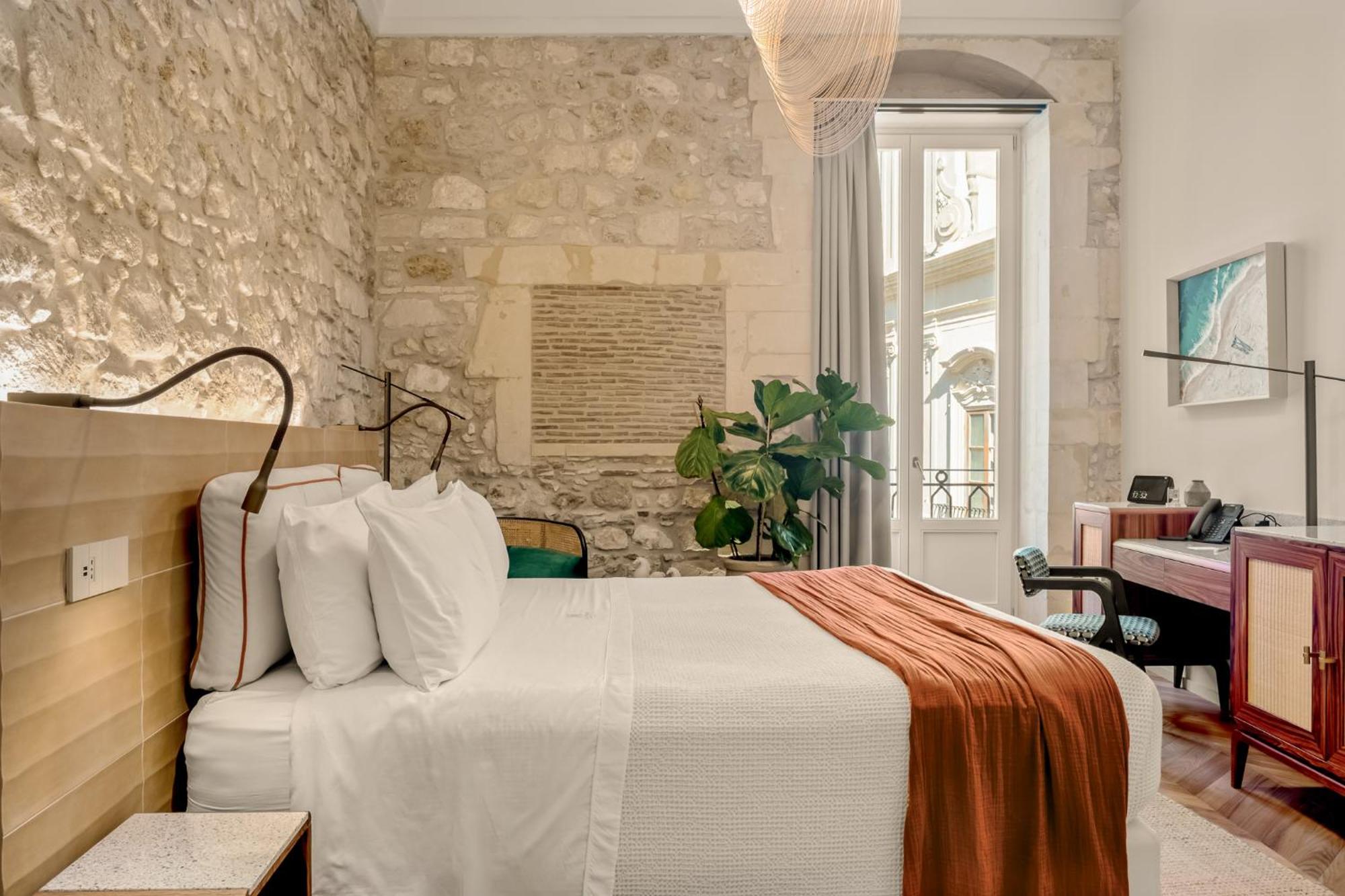 COOL DREAMS Luxury Rooms