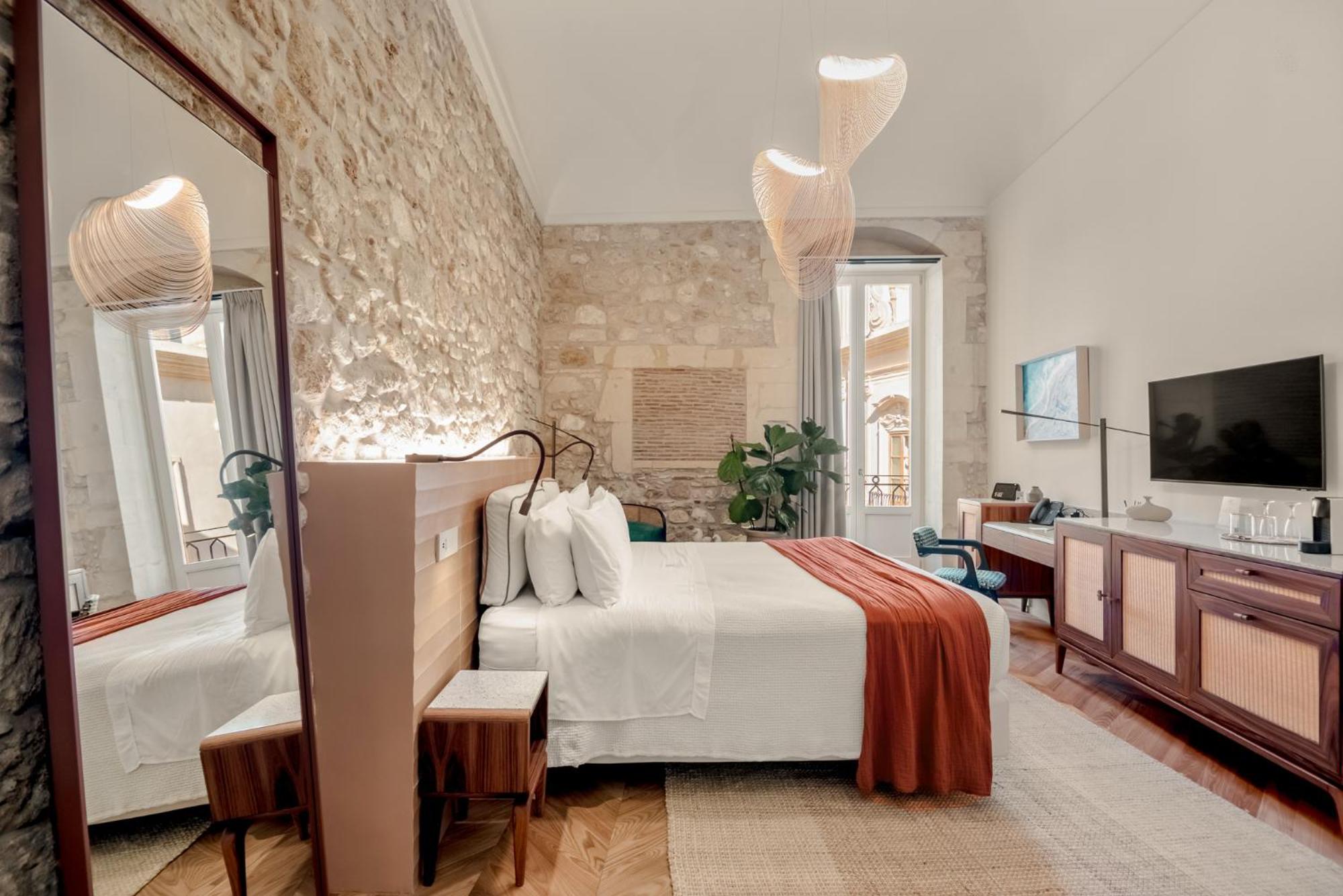 COOL DREAMS Luxury Rooms