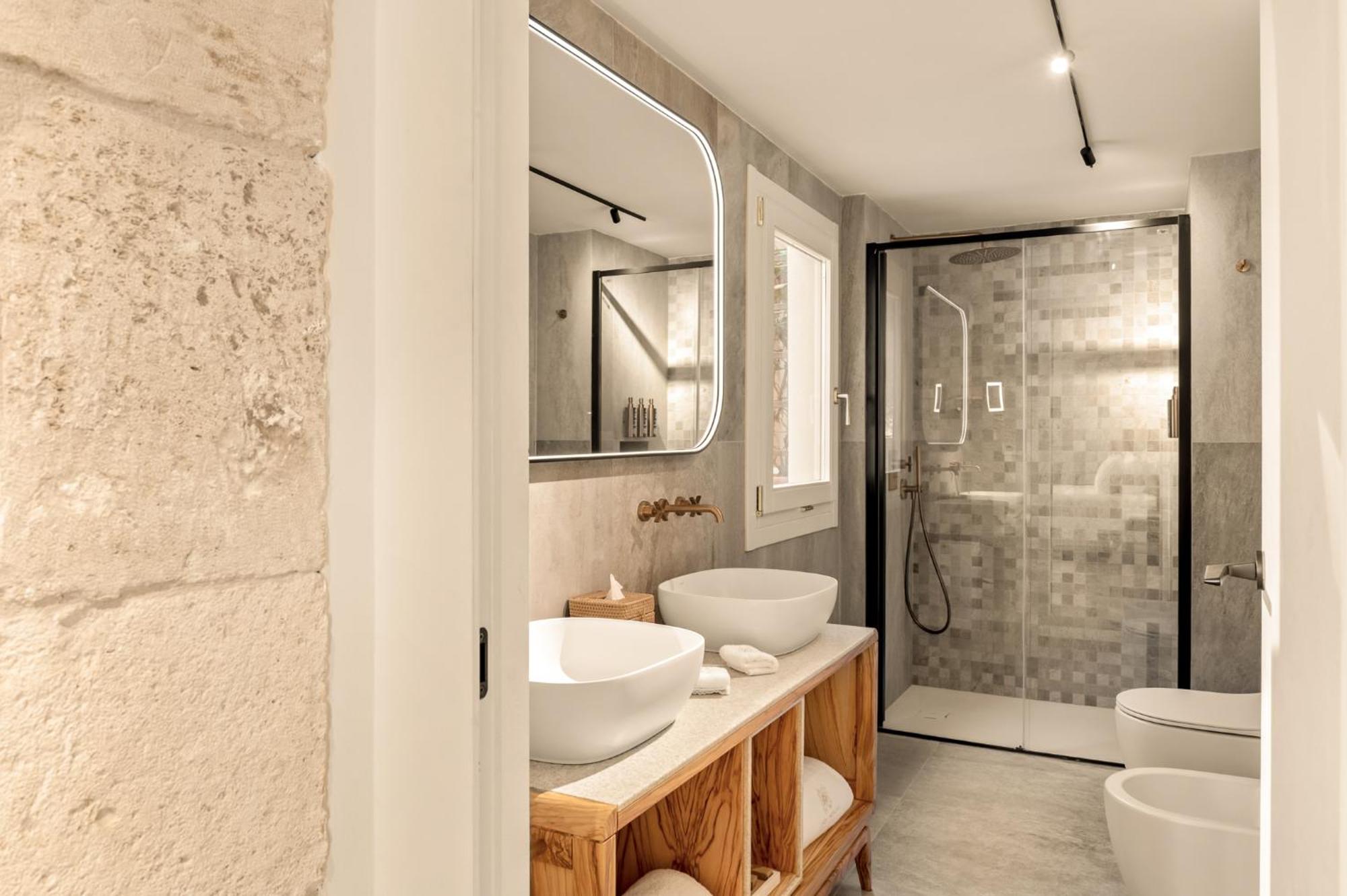 COOL DREAMS Luxury Rooms