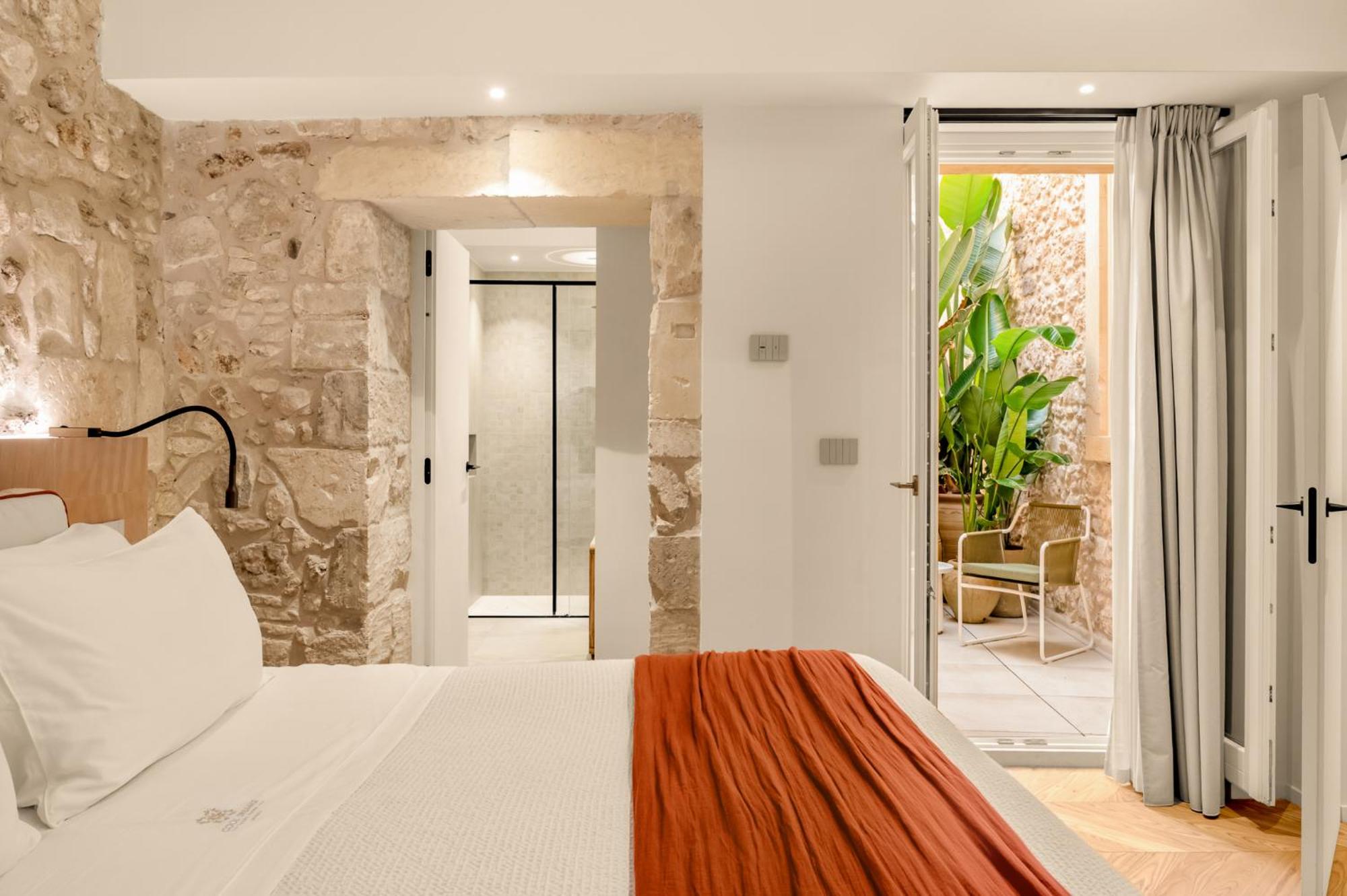 COOL DREAMS Luxury Rooms