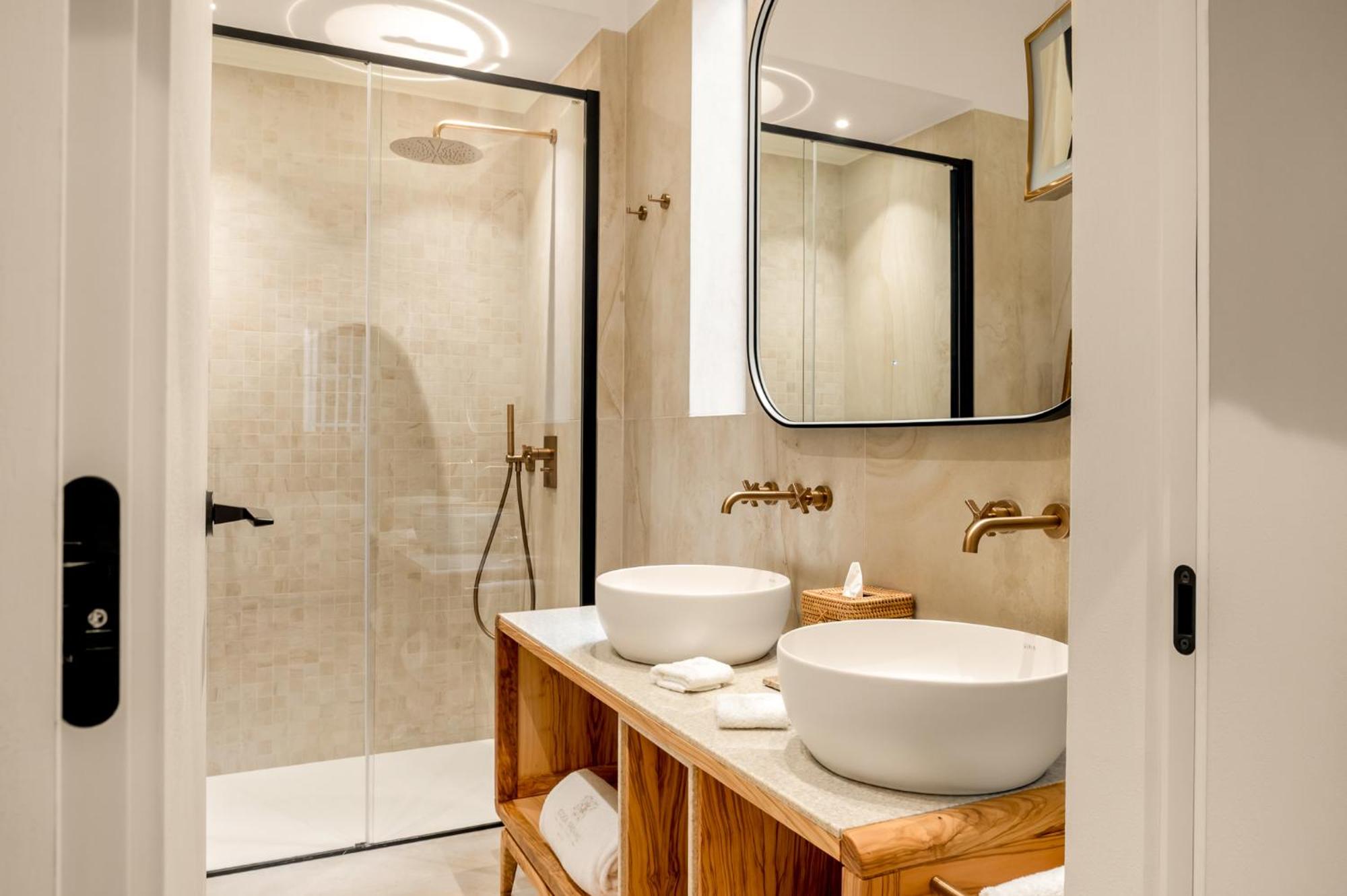 COOL DREAMS Luxury Rooms