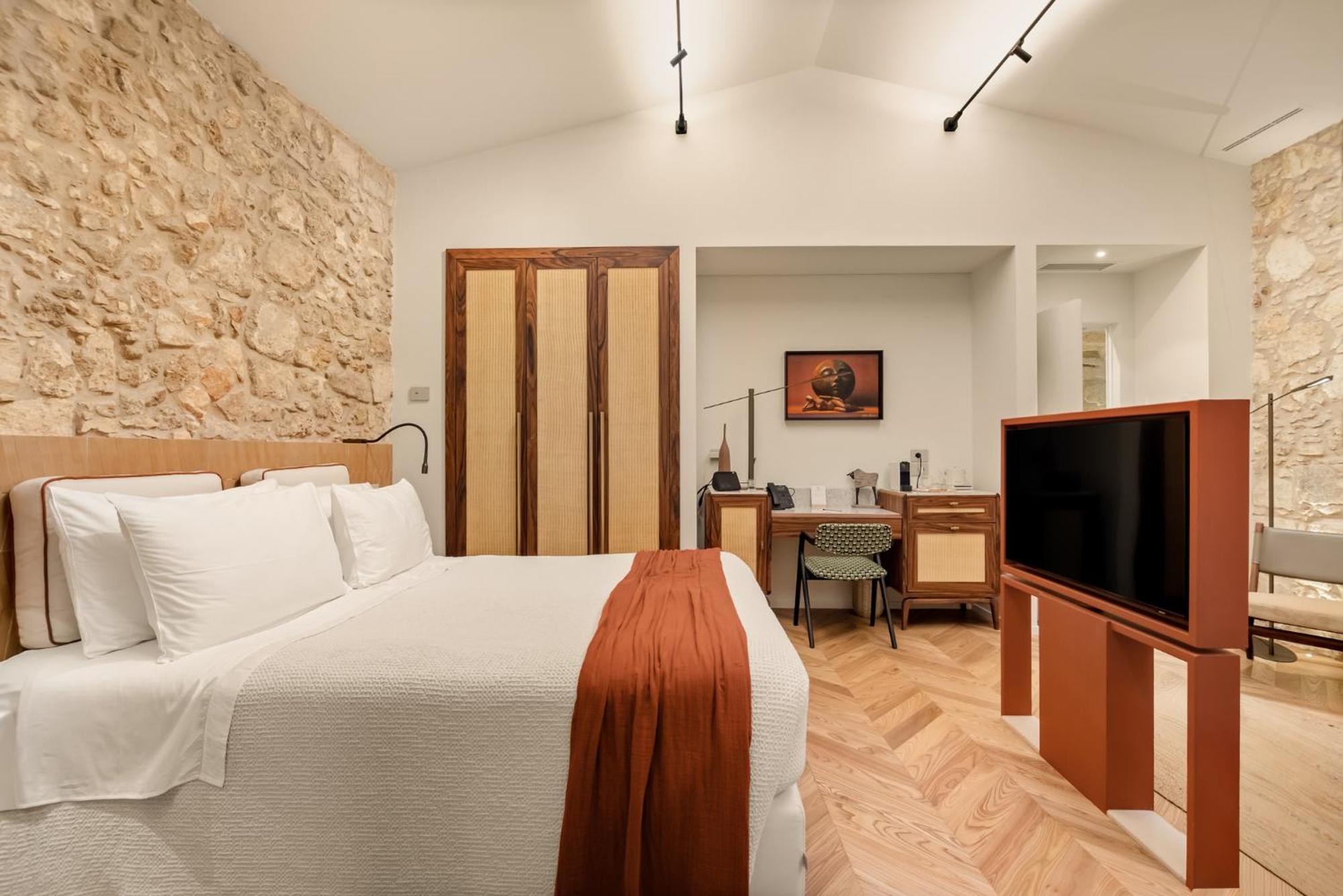 COOL DREAMS Luxury Rooms