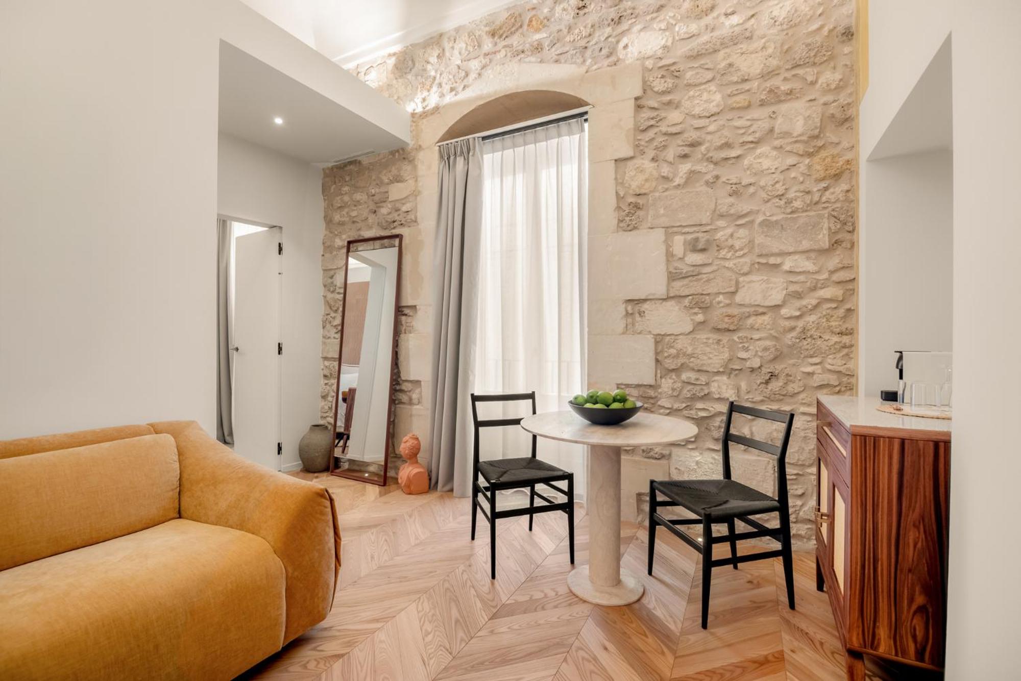 COOL DREAMS Luxury Rooms