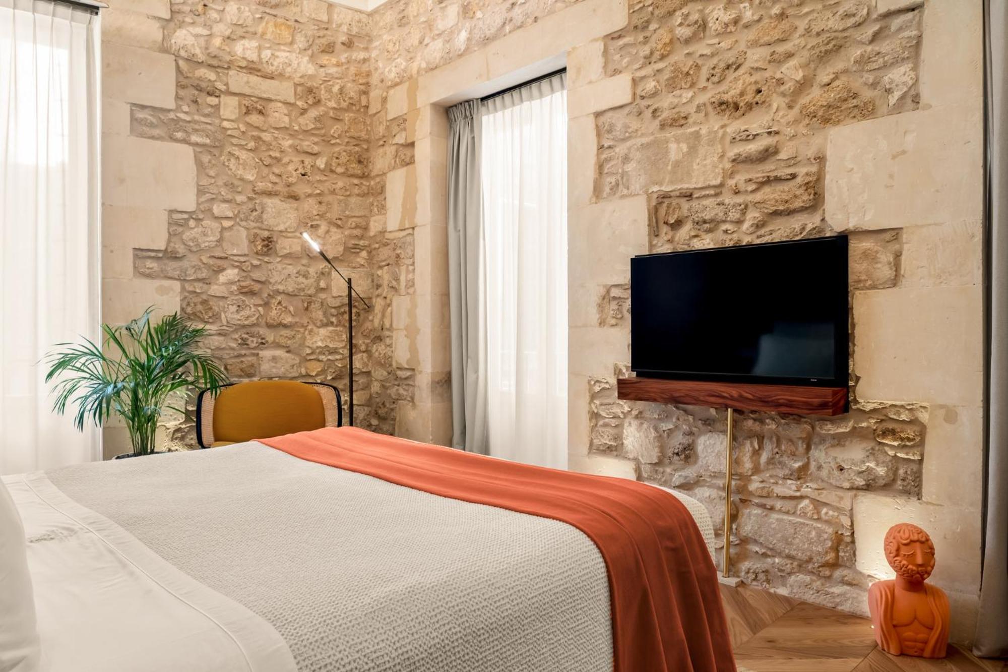 COOL DREAMS Luxury Rooms