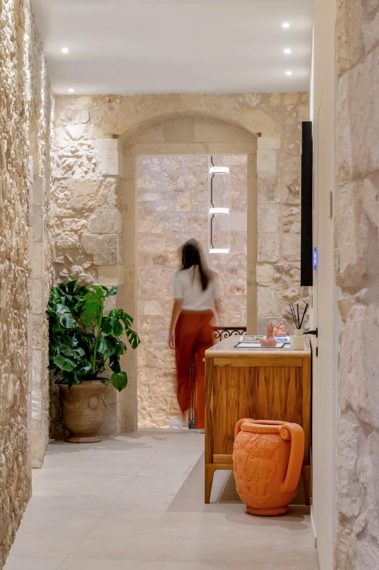 COOL DREAMS Luxury Rooms