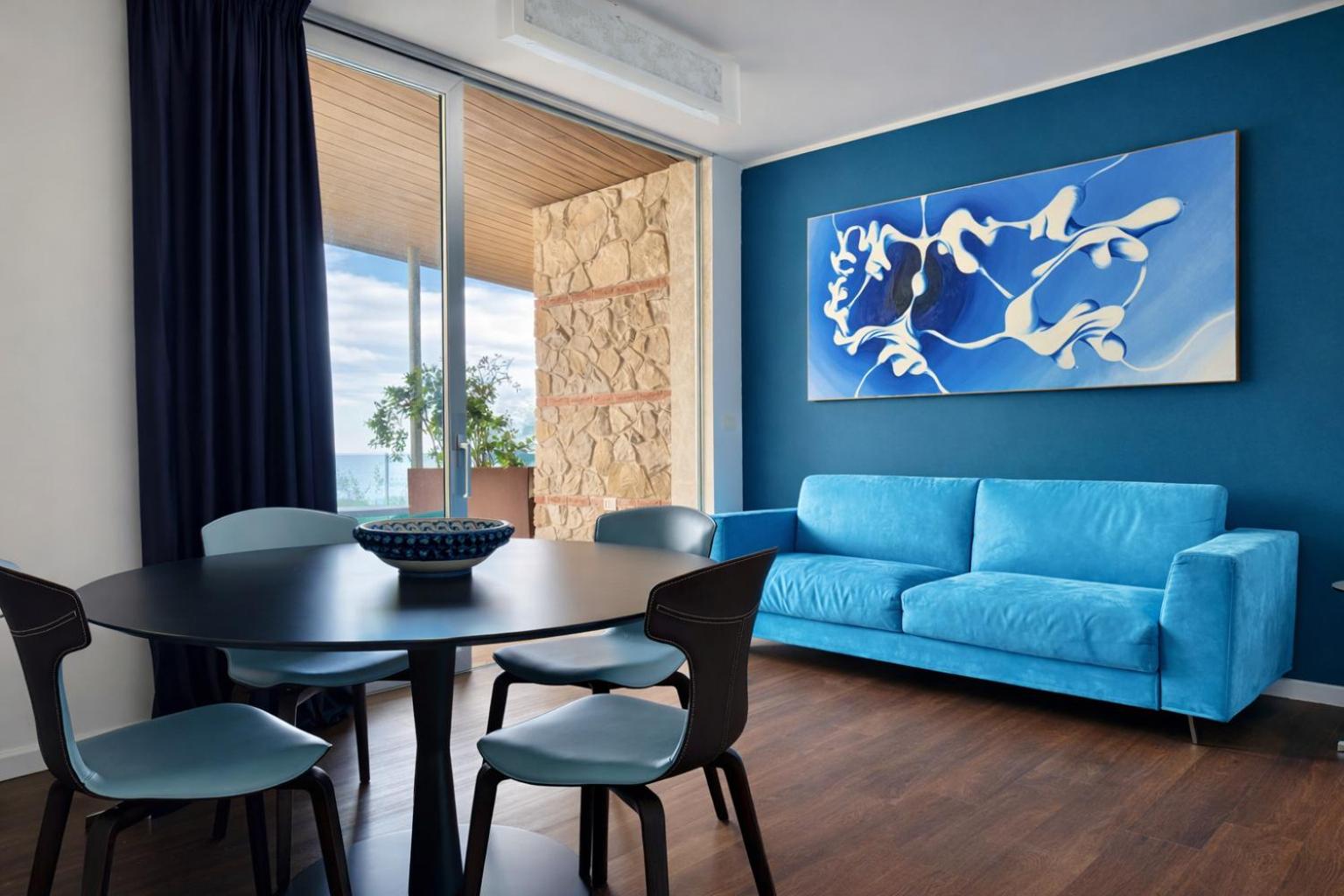 Isola Bella Infinity Suites