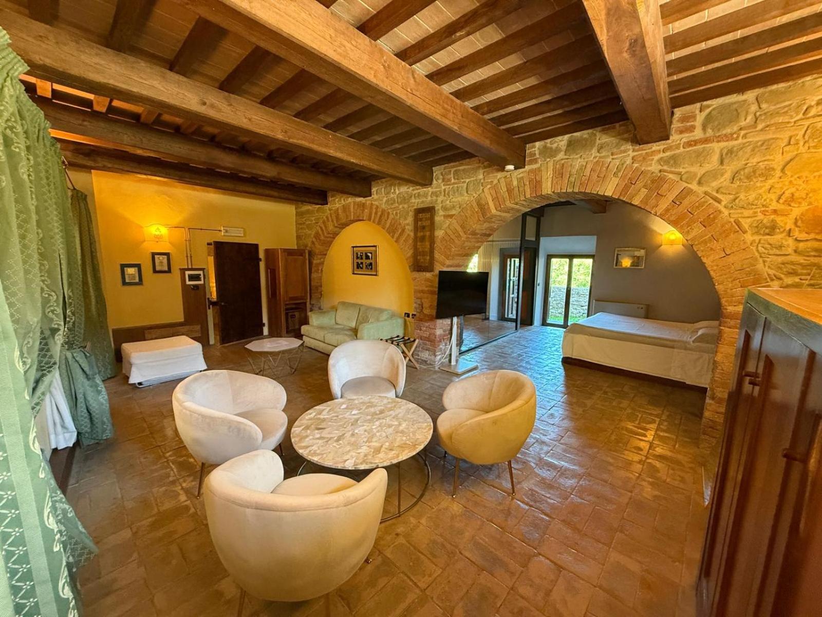 Castello Di Petroia