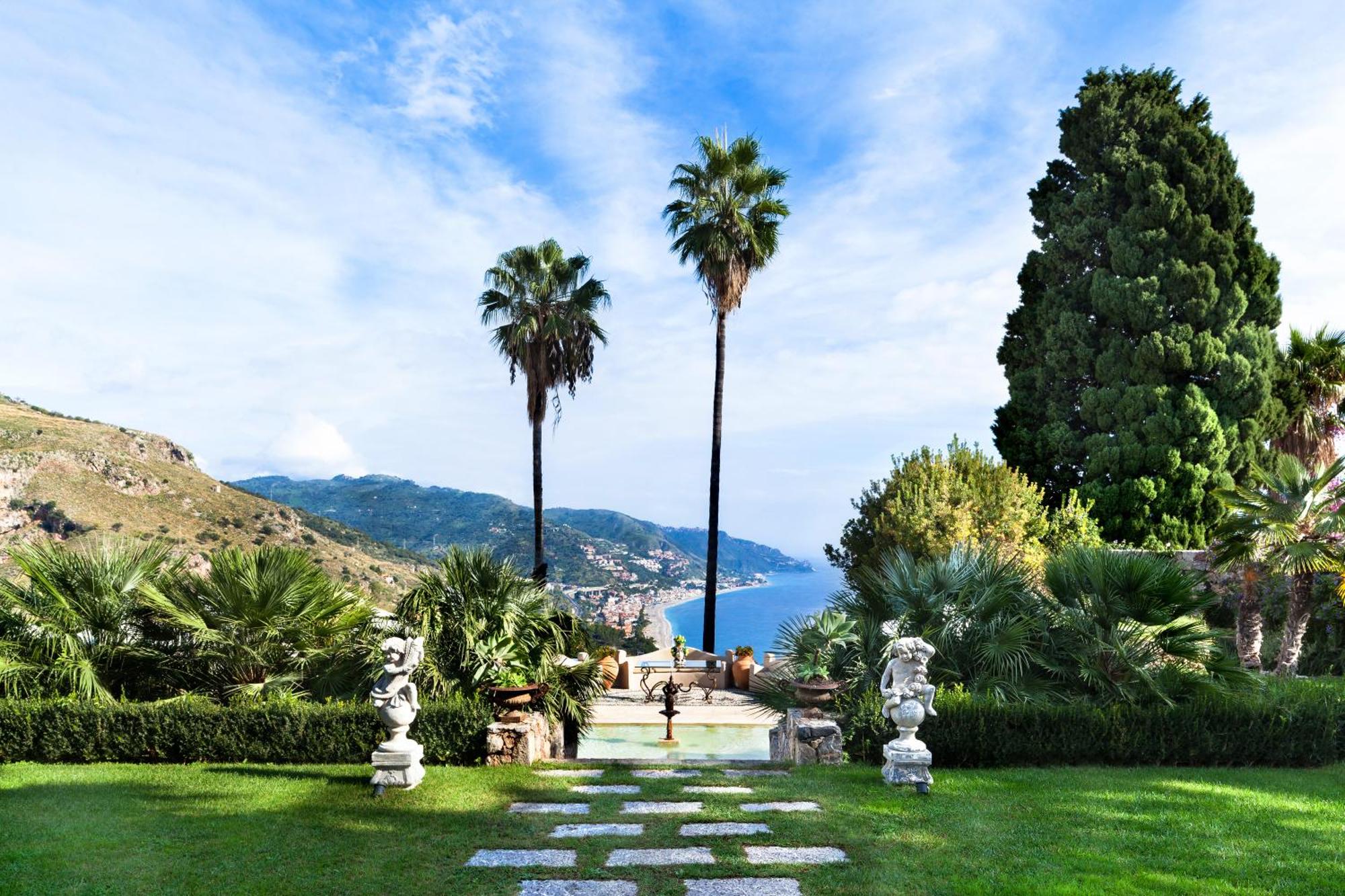 The Ashbee Hotel - The Leading Hotels of the World
