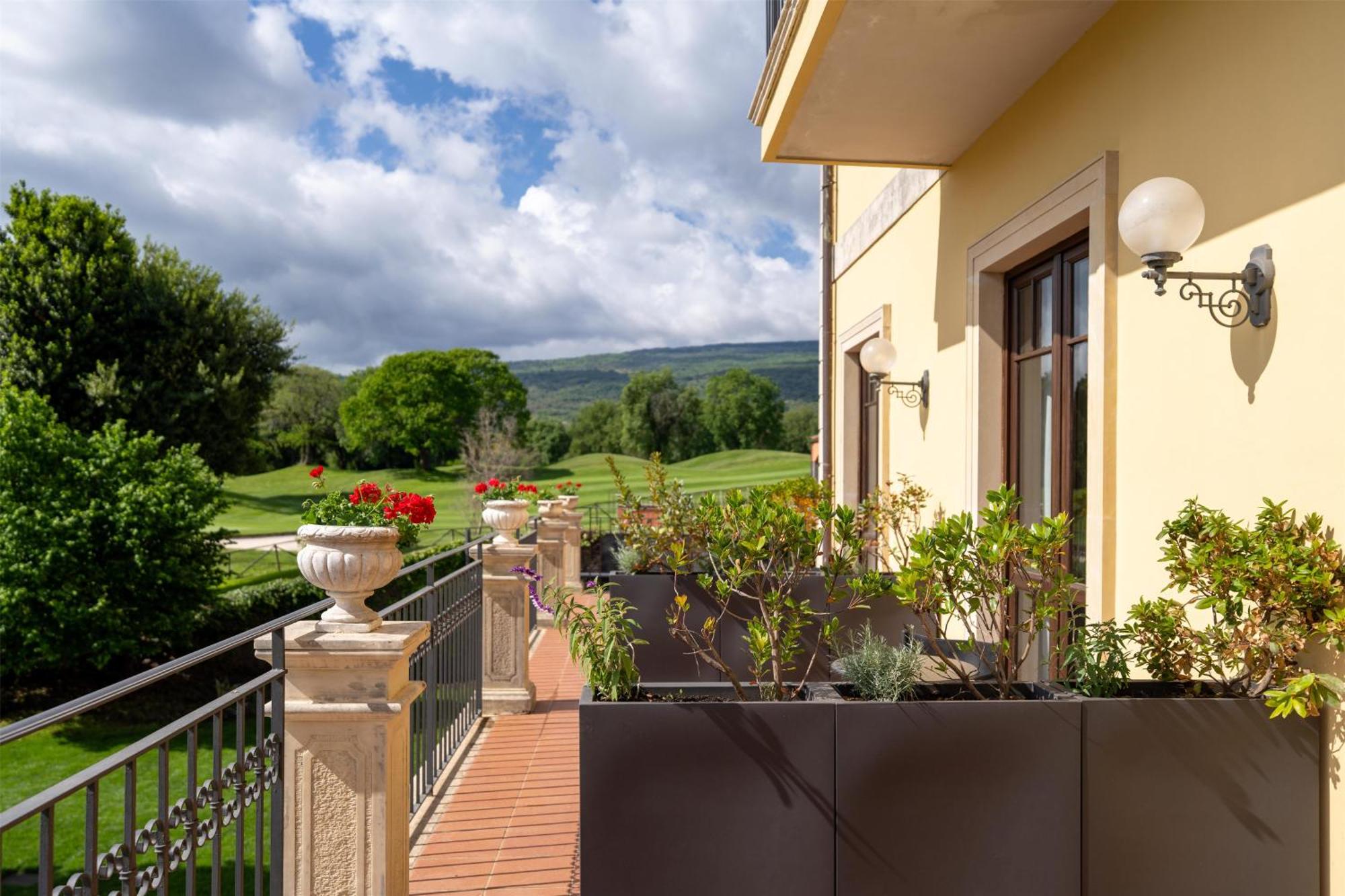 Picciolo Etna Golf Resort & Spa, Curio Collection by Hilton