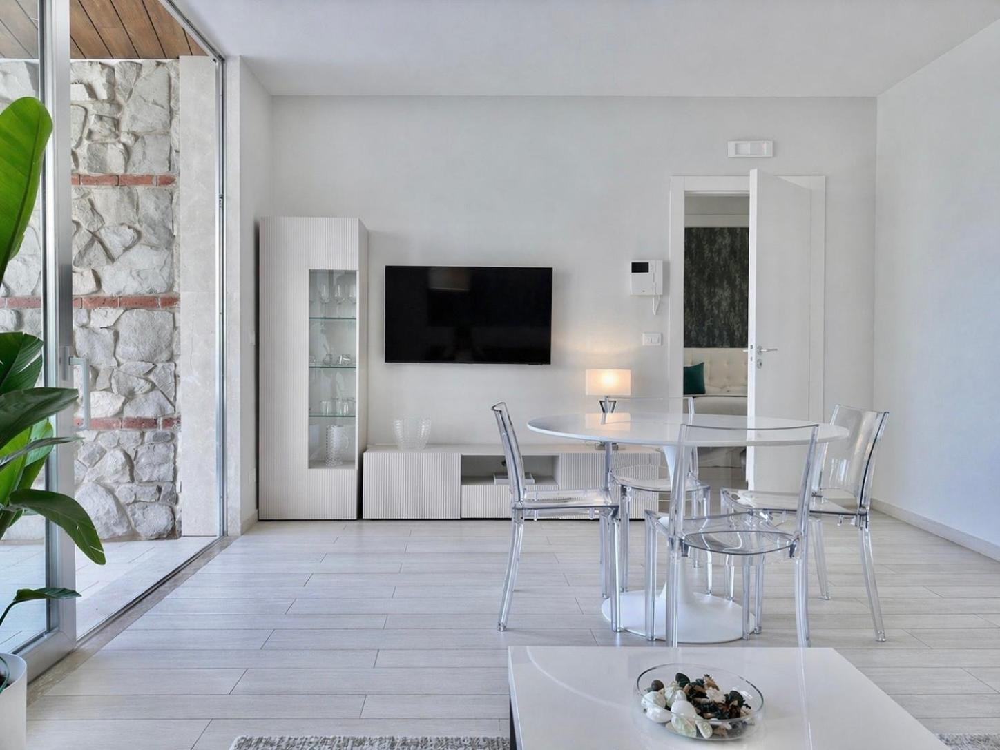 Isola Bella Infinity Suites