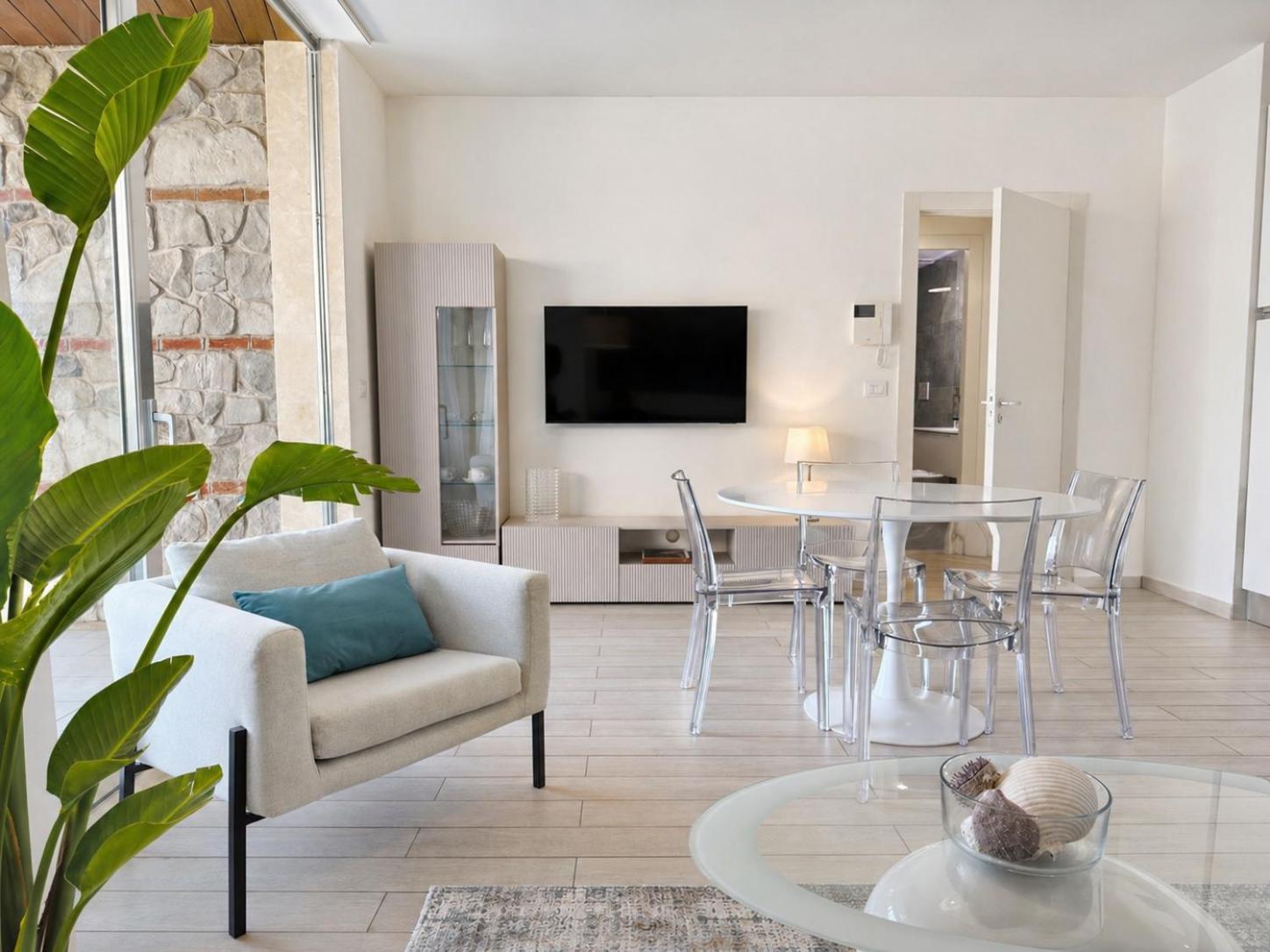 Isola Bella Infinity Suites