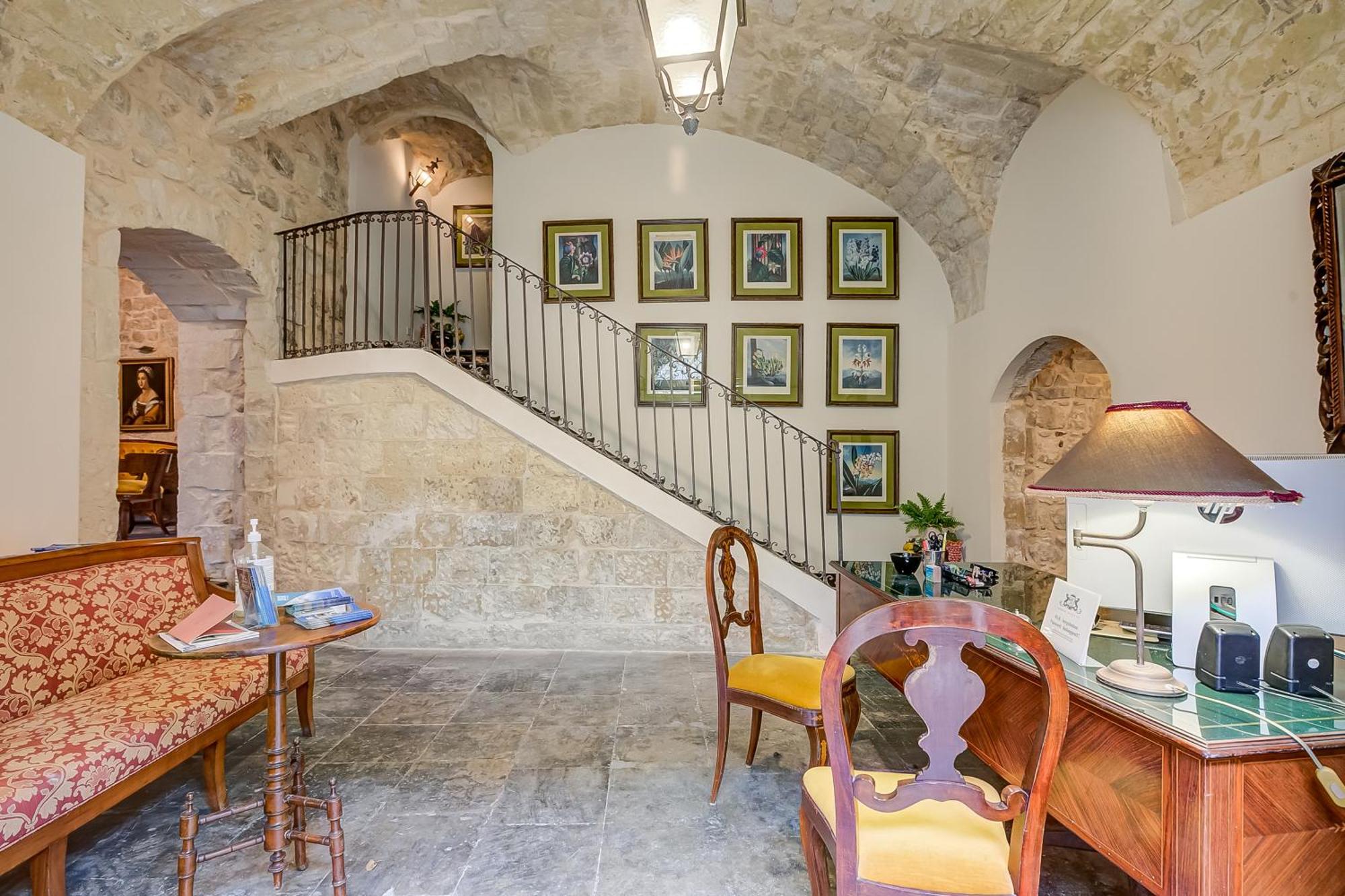 Borgo Hedone with Shared Pool