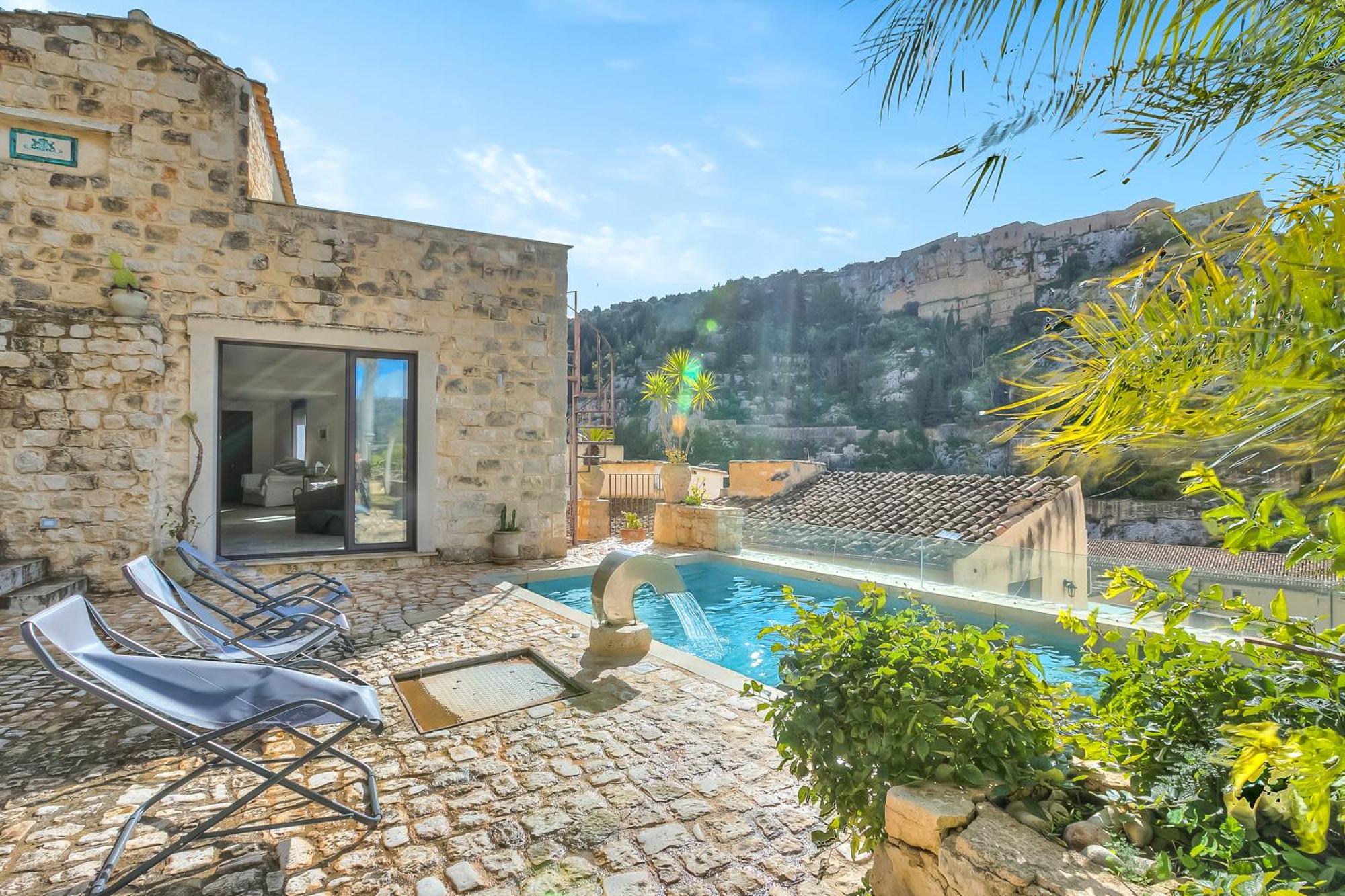 Borgo Hedone with Shared Pool