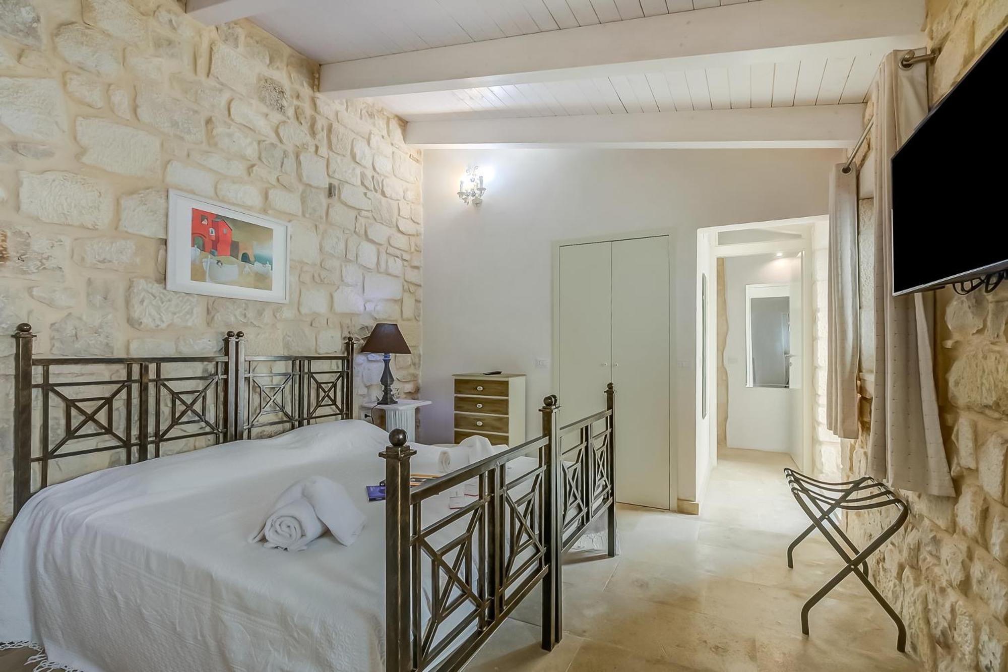 Borgo Hedone with Shared Pool