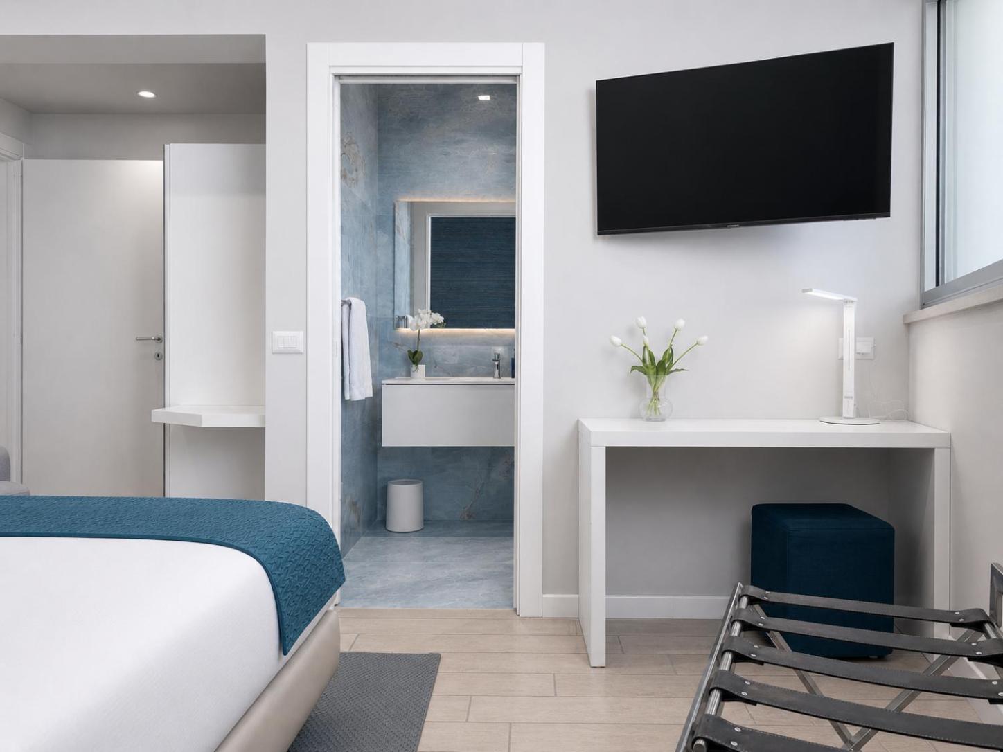 Isola Bella Infinity Suites