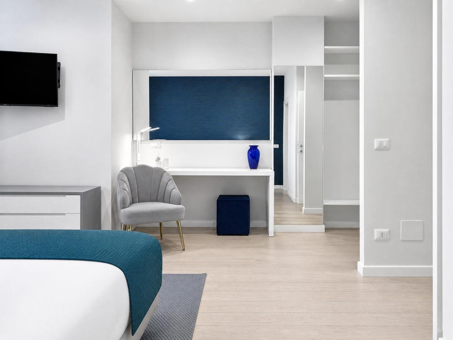 Isola Bella Infinity Suites