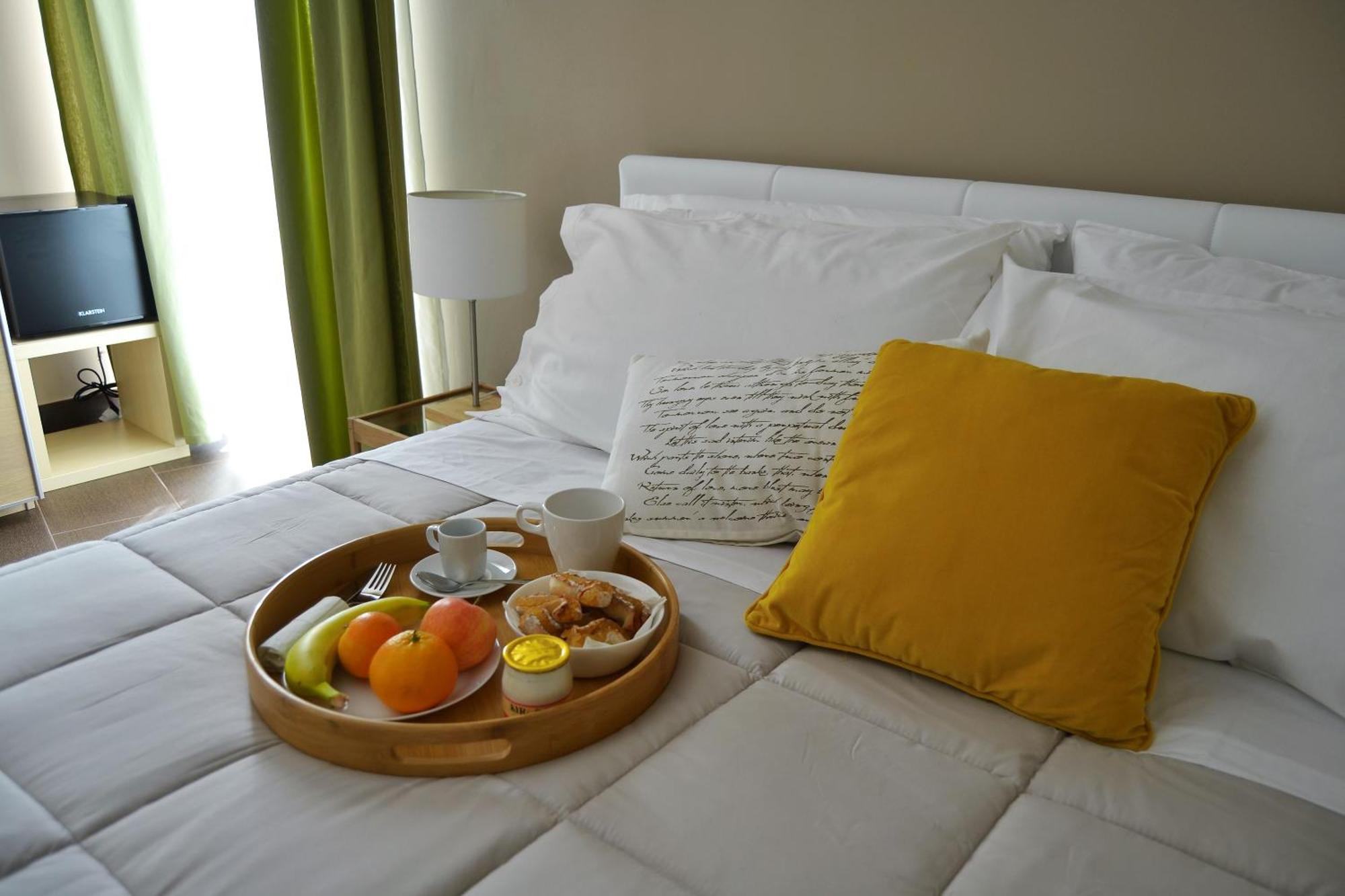 Cento Tari' Guest House