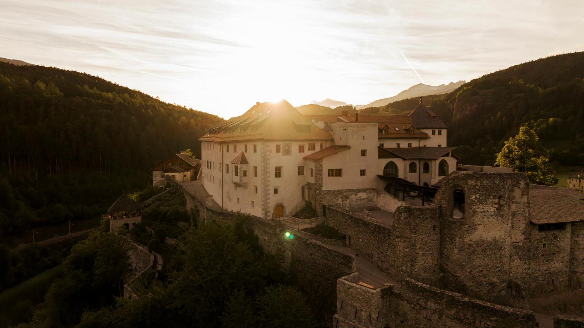 Castel Badia (Sonnenburg)