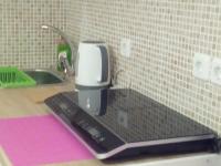 New studio next to metro for 2 people