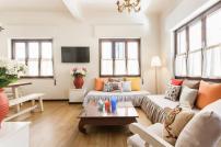 Vintage Charm by the Acropolis!