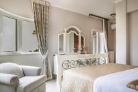 Hidden Gem Estate - Superior luxury villa large private pool stunning sea & mountain views 5 acres of lush gardens World class accommodation