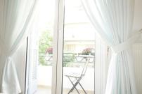 Roman market- upper Aristotelous sq luxury apartment