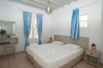 Gryparis' Club Apartments