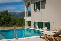 Athinais LAK Villa