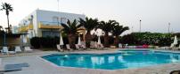 Leonidas Hotel & Studios