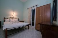 Sophi's L Studios & Apartments